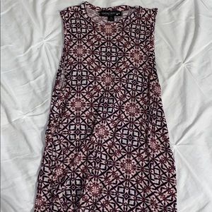 Really pretty tank top.